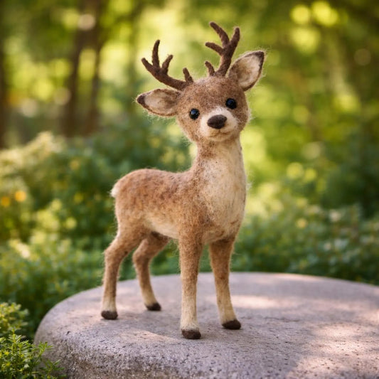 Needle Felted Deer Figurine – Handmade Woodland Animal Sculpture, Natural Wool Decor