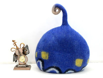 Handmade Felt Cat Bed - Unique Design- Woolen Pet House - Wool Cat Cave