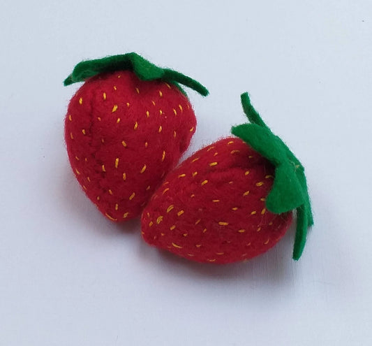 Handmade Needle Felted Strawberries Set – Wool Artificial Fruit Home & Play Food Decor