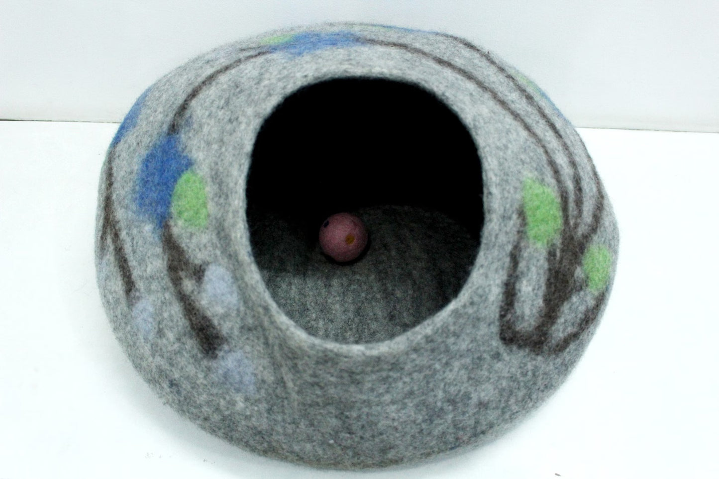 Felt Cat Cave - Pet Furniture - Cozy Wool Kitty Bed - Kitty Warmer - Wool Pet Cave