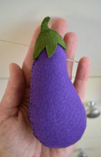 Felt Vegetable Garland: Handmade Veggie Bunting, Nursery Decor