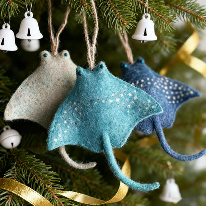 Handcrafted Stingray Felt Ornament | Cute Speckled Manta Ray Hanging Charm | Whimsical Coastal Holiday Tree Decor & Marine Nursery Accent (3 pcs)
