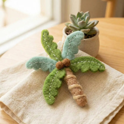 Handmade Wool Felt Palm Tree Charm, Cute Coconut Tree Bag Accessory, Tropical Boho Hanging Decor, Needle Felted Beach Gift for Her