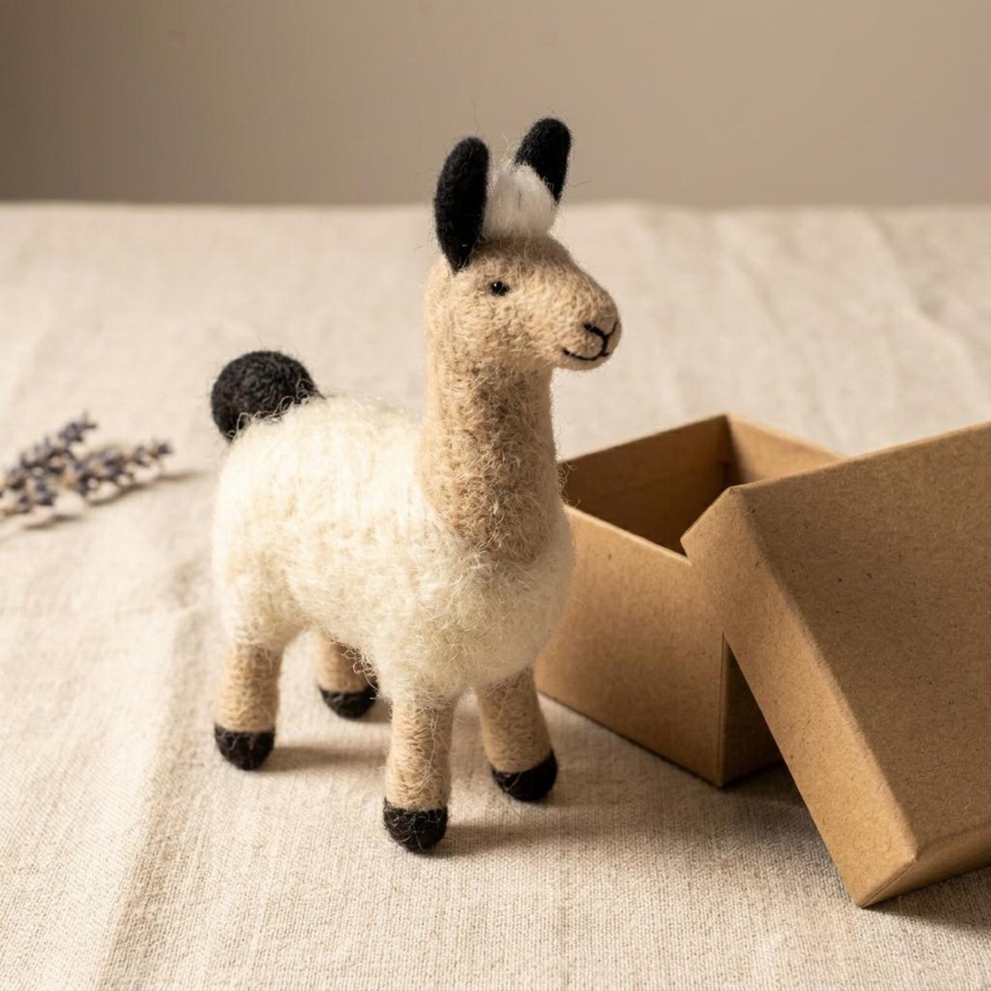 Needle Felting Llama: Llama DIY Craft Set, Wool Hobby